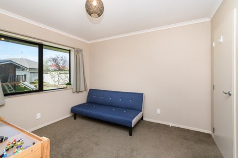 Photo of property in 23 Walnut Grove, Kelvin Grove, Palmerston North, 4414