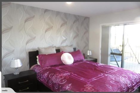 Photo of property in 32 Mervyn Kemp Drive, Tawa, Wellington, 5028