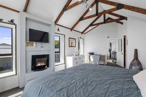 Photo of property in 18 Donnington Street, Parklands, Christchurch, 8083