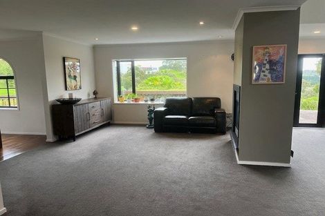Photo of property in 62 Somerville Road, Shelly Park, Auckland, 2014