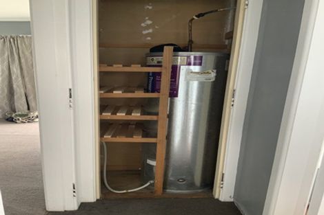 Photo of property in 1/4 Granville Street, Silverstream, Upper Hutt, 5019