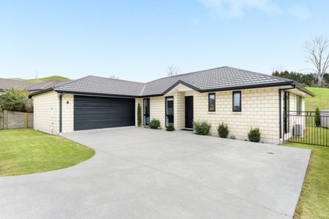 Photo of property in 26 Falcon Drive, Welcome Bay, Tauranga, 3112