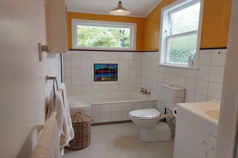 Photo of property in 63 Friend Street, Karori, Wellington, 6012