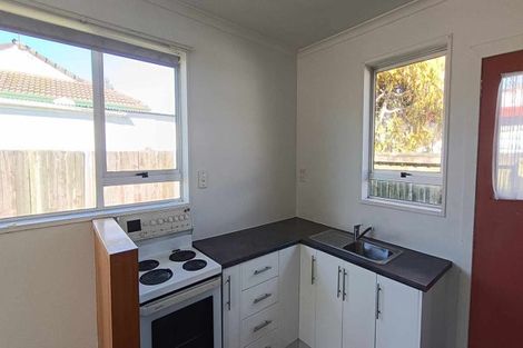 Photo of property in 2/58 Inwoods Road, Parklands, Christchurch, 8083