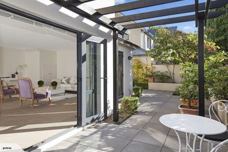 Photo of property in 2/21 Stoneyhurst Street, St Albans, Christchurch, 8014