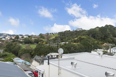 Photo of property in 11b Upper Lewisville Terrace, Thorndon, Wellington, 6011