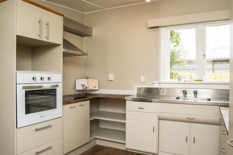 Photo of property in 10 Coronation Street, Waimate, 7924