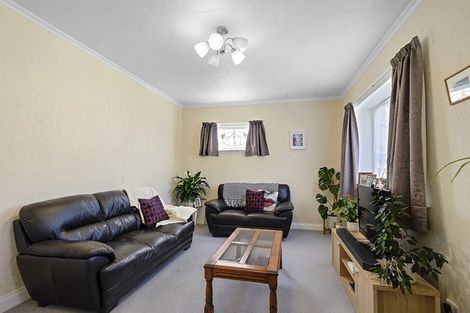 Photo of property in 117 Belt Road, New Plymouth, 4310