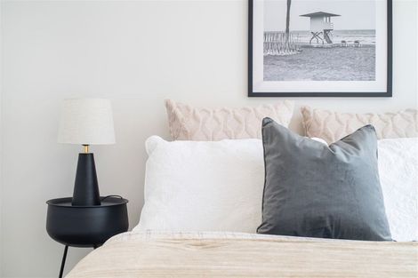 Photo of property in 76b Borich Road, Sunnyvale, Auckland, 0612