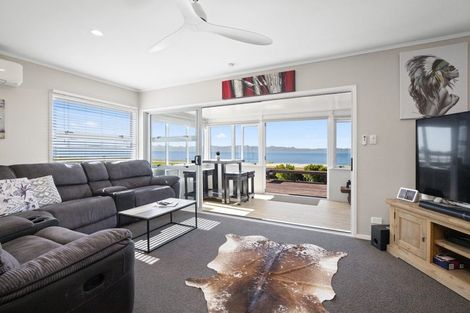 Photo of property in 875 East Coast Road, Kaiaua, Pokeno, 2473