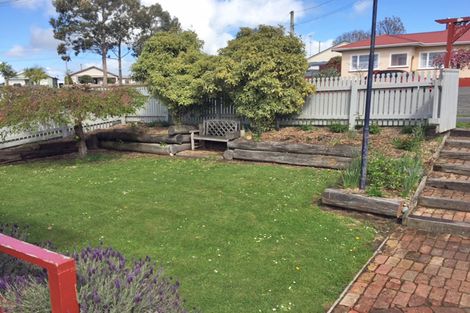 Photo of property in 35 Mersey Street, South Hill, Oamaru, 9400