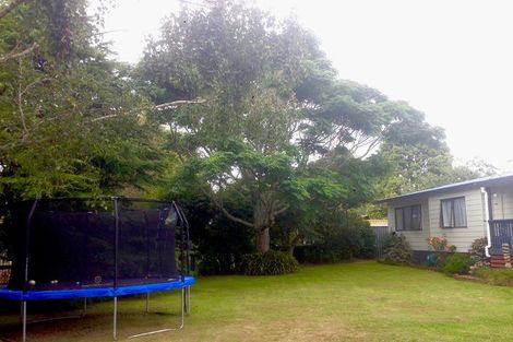 Photo of property in 37 Puriri Road, Pukekohe, 2120