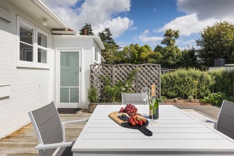 Photo of property in 3 Anderson Street, Hokowhitu, Palmerston North, 4410