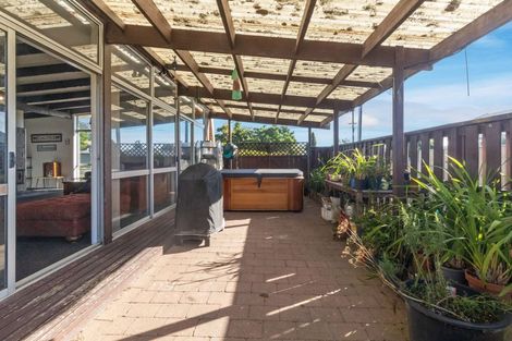 Photo of property in 28 Iles Road, Lynmore, Rotorua, 3010