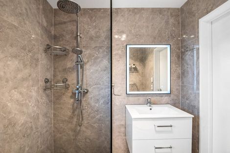 Photo of property in 3/77 Fairfield Avenue, Addington, Christchurch, 8024