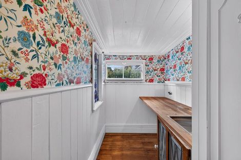 Photo of property in 42 Cameron Road, Bluff Hill, Napier, 4110
