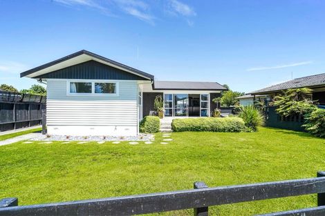 Photo of property in 11 Marion Place, Deanwell, Hamilton, 3206