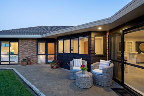 Photo of property in 4/12 Stratford Avenue, Milford, Auckland, 0620