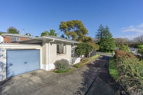 Photo of property in 1/11 Paruru Avenue, Northcote, Auckland, 0627