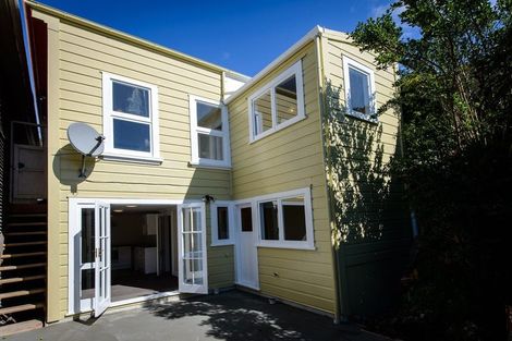 Photo of property in 12 Gordon Street, Newtown, Wellington, 6021