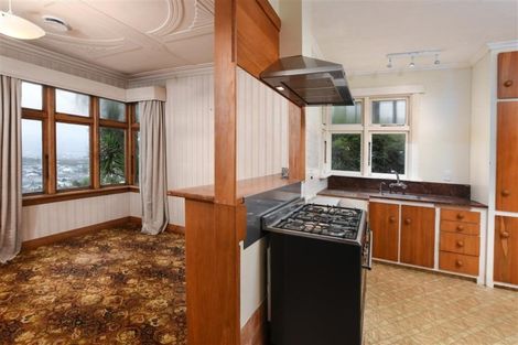Photo of property in 36 Easther Crescent, Kew, Dunedin, 9012