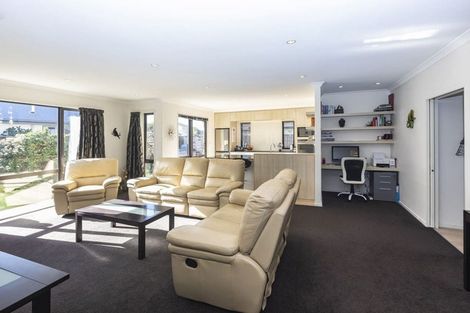 Photo of property in 4 Gilchrist Place, Kaiapoi, 7630