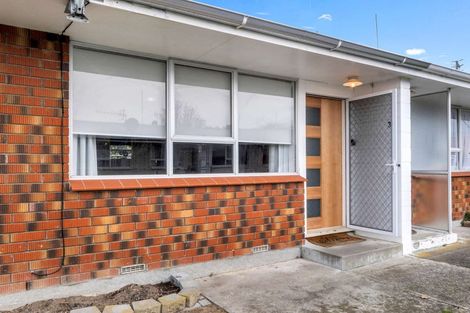 Photo of property in 3 Kiwi Court, Roslyn, Palmerston North, 4414