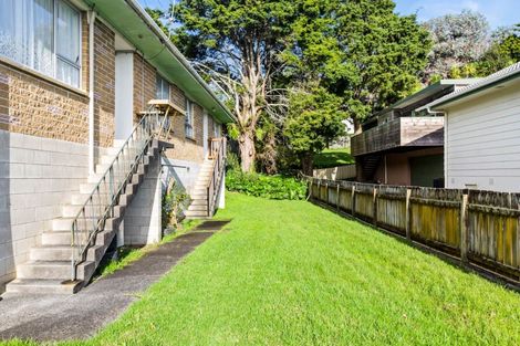 Photo of property in 2/79 Archers Road, Hillcrest, Auckland, 0629