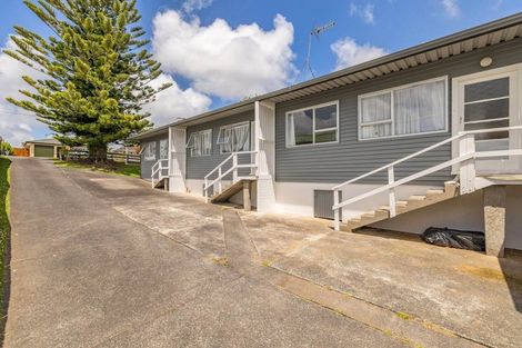 Photo of property in 21 Kamara Road, Glen Eden, Auckland, 0602