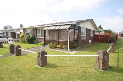 Photo of property in 67 Nevada Drive, Merrilands, New Plymouth, 4312