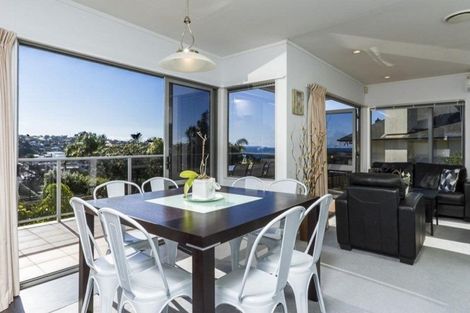 Photo of property in 18 Beechwood Road, Rothesay Bay, Auckland, 0630