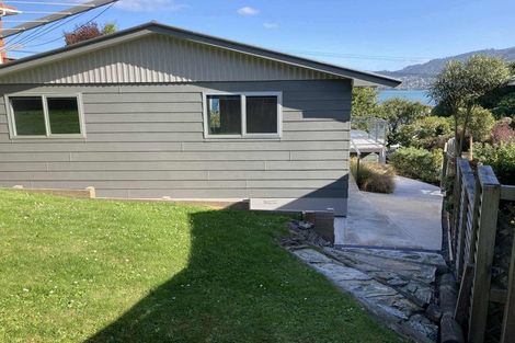Photo of property in 2 Kellas Street, Macandrew Bay, Dunedin, 9014
