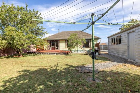 Photo of property in 15 Merrington Crescent, Aranui, Christchurch, 8061