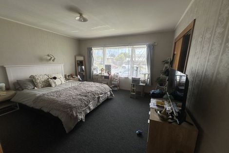 Photo of property in 1 Liston Crescent, Hillcrest, Hamilton, 3216