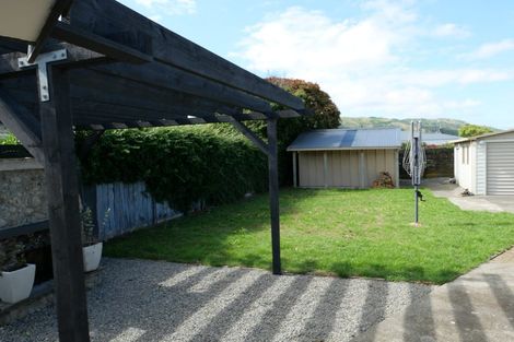 Photo of property in 4 Tawa Street, Waikanae, 5036