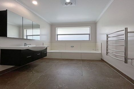 Photo of property in 13 Bankside Road, Silverdale, 0932