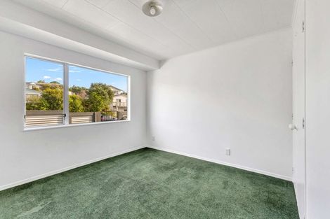 Photo of property in 1/58 Riversdale Drive, Merrilands, New Plymouth, 4312