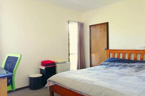 Photo of property in 26 Florence Daly Place, Mount Roskill, Auckland, 1041