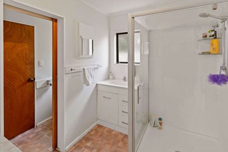 Photo of property in 1 Newall Place, Solway, Masterton, 5810