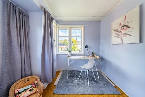 Photo of property in 35 Peck Street, Taita, Lower Hutt, 5011