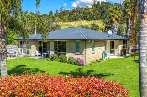 Photo of property in 12 Titoki Lane, Whangamata, 3691