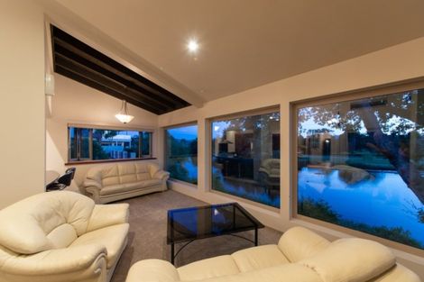 Photo of property in 12 Pastoral Lane, Hokowhitu, Palmerston North, 4410