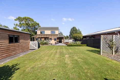 Photo of property in 16 Gladys Place, Kelvin Grove, Palmerston North, 4414