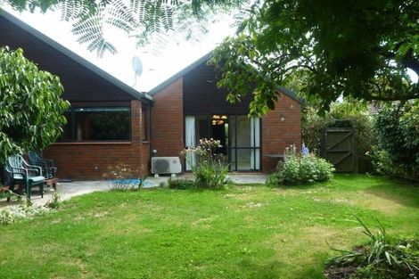 Photo of property in 3 Broadfell Avenue, Avonhead, Christchurch, 8042