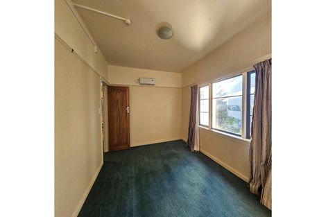 Photo of property in Westhaven Apartments, 8/127 Molesworth Street, Thorndon, Wellington, 6011
