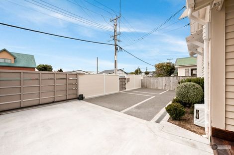 Photo of property in 24 South Street, Petone, Lower Hutt, 5012