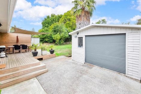 Photo of property in 4 Brunner Road, Glen Eden, Auckland, 0602