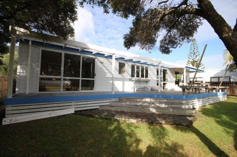 Photo of property in 3 Bonanza Place, Pauanui, Hikuai, 3579