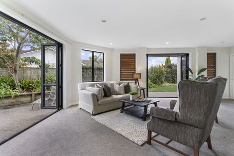 Photo of property in 1/164 Aberdeen Road, Campbells Bay, Auckland, 0620