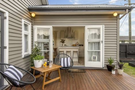 Photo of property in 25 Domain Terrace, Spreydon, Christchurch, 8024